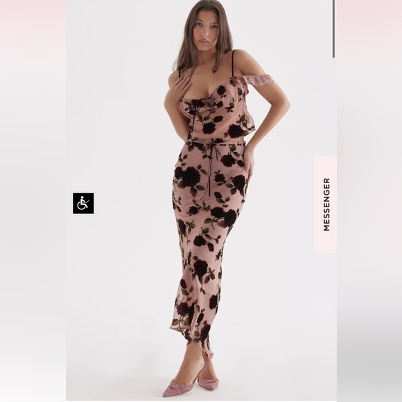 House of CB GRACIELA
DUSTY PINK DEVORE TOP - Picture 3 of 9